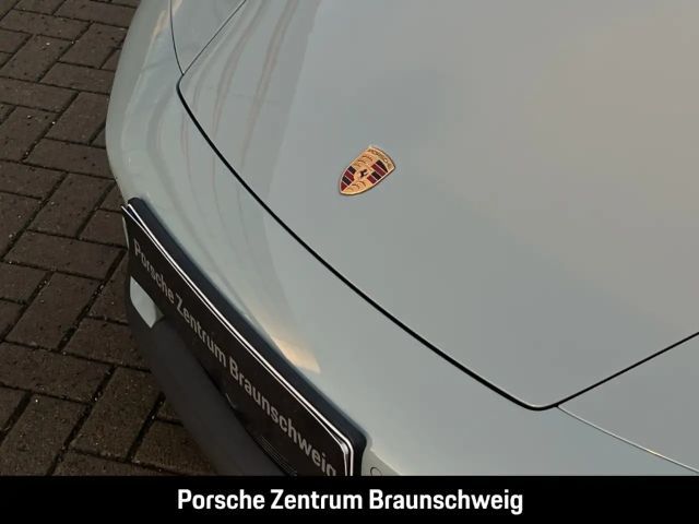 Porsche 992 Carrera Coupé