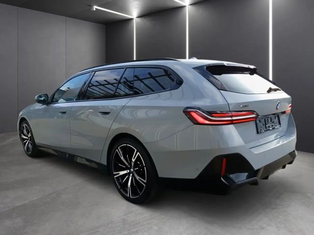 BMW 540 540d M-Sport Touring xDrive