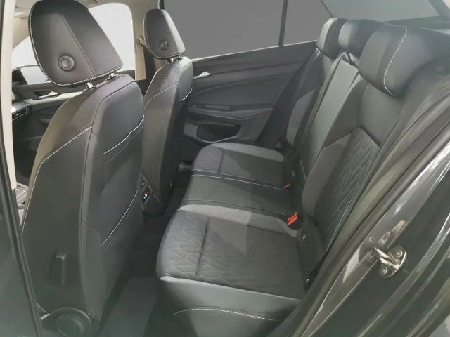 Volkswagen Golf 1.5 eTSI DSG Golf VIII