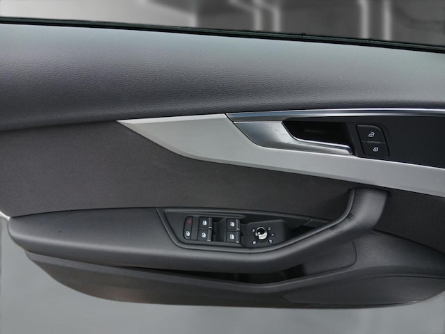 Audi A4 40 TFSI Avant S-Tronic