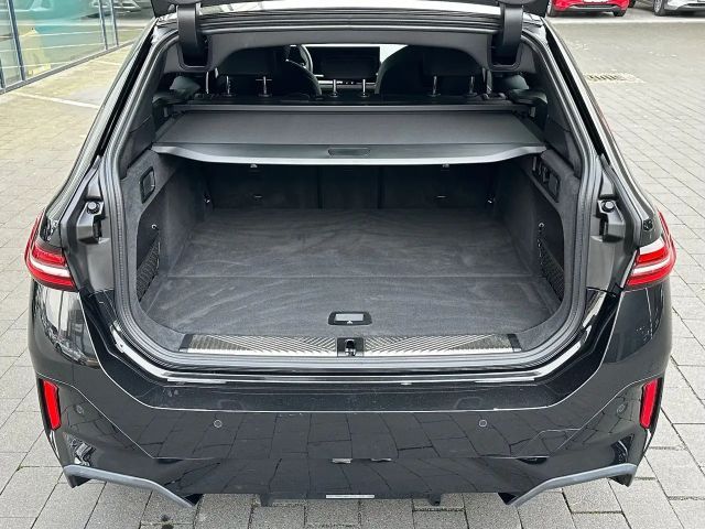 BMW 540 540d M-Sport Touring xDrive