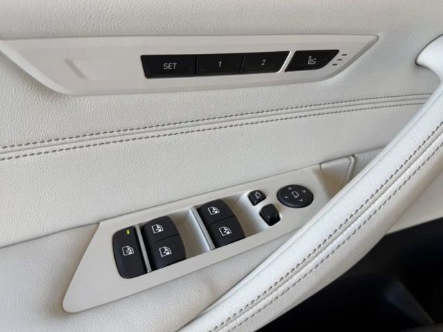 BMW 530 530d Luxury Line Sedan xDrive