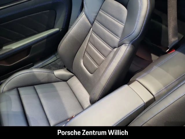 Porsche 992 4 Coupé GTS Targa