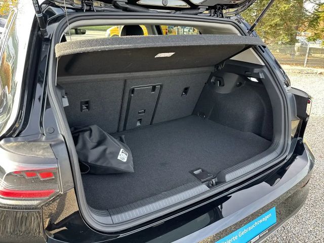 Volkswagen Golf Style eHybrid