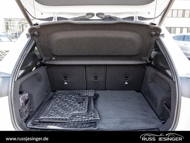 Mercedes-Benz GLA 200 4MATIC AMG Line