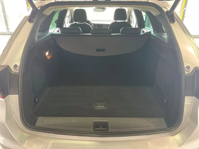 Opel Astra 1.2 Turbo Elegance Sports Tourer