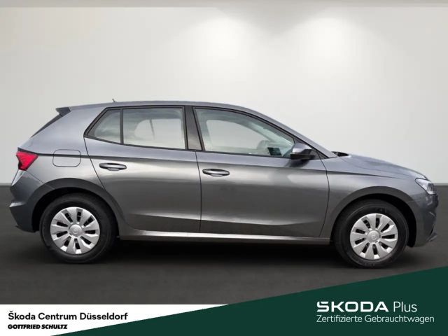 Skoda Fabia ESSENCE 1 0 MPI 59 KW 5-GANG-SCHALTGETRIEBE Sitzhe