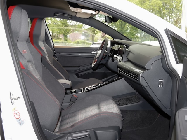 Volkswagen Golf DSG GTI Golf VIII Style