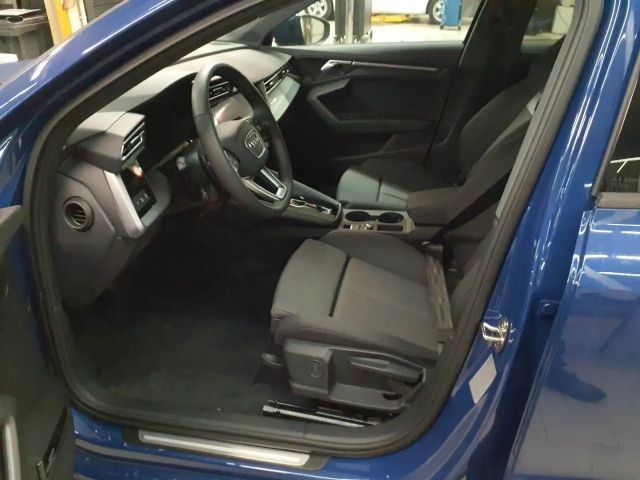 Audi A3 40 TFSI Hybride S-Line Sedan