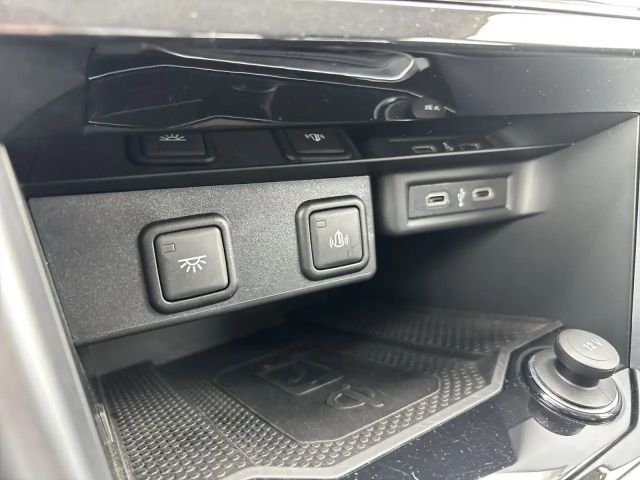 Volkswagen T-Roc 1.5 TSI DSG Life