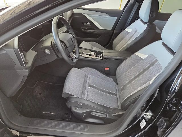 Opel Astra Elegance Sports Tourer