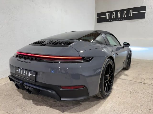 Porsche 992 4 Cabrio GTS Targa