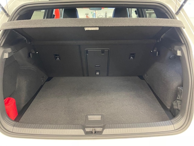 Volkswagen Golf 2.0 TSI Golf VIII