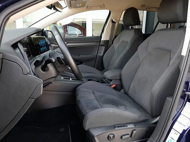 Volkswagen Golf DSG Golf VIII Style Variant