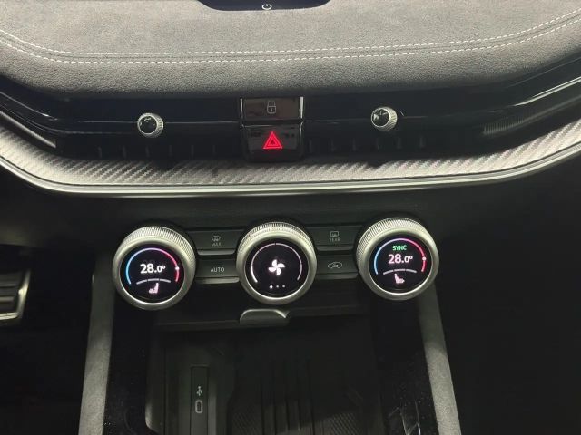 Skoda Superb 2.0 TDI 4x4 Combi Sportline