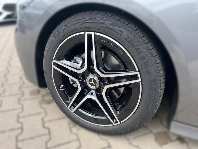 Mercedes-Benz CLA 180 AMG Line Shooting Brake