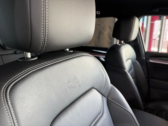 Volkswagen Touareg 4Motion R-Line