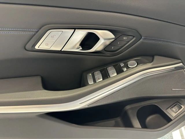 BMW 320 320d M-Sport Touring xDrive