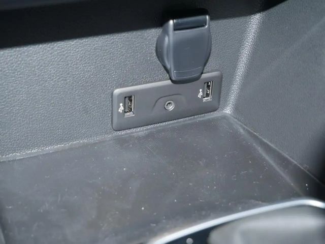 Renault Koleos Blue Initiale Paris