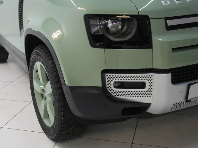 Land Rover Defender 110 D300