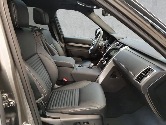 Land Rover Discovery D300 Dynamic SE