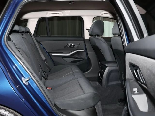 BMW 320 320i Touring