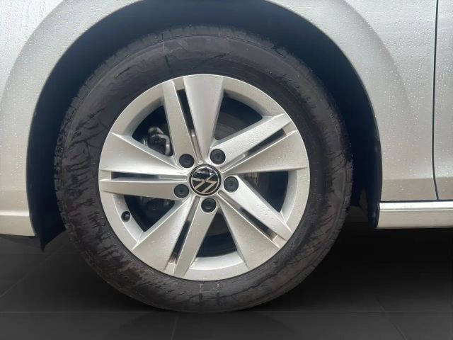 Volkswagen Golf 1.5 TSI DSG Life Variant