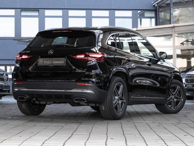 Mercedes-Benz GLA 180 AMG Line