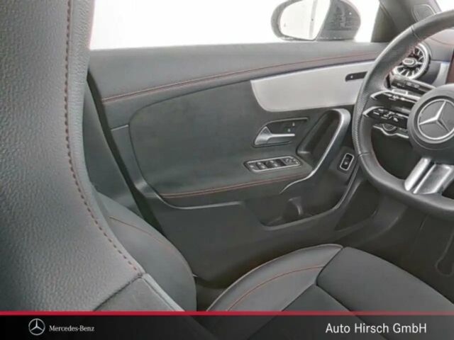 Mercedes-Benz CLA 200 AMG Line Shooting Brake