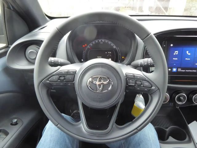 Toyota Aygo X Hatchback Play VVT-i