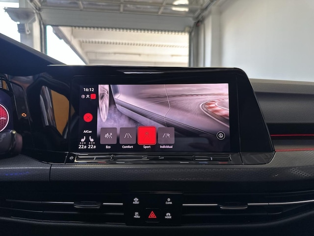 Volkswagen Golf 2.0 TSI GTI