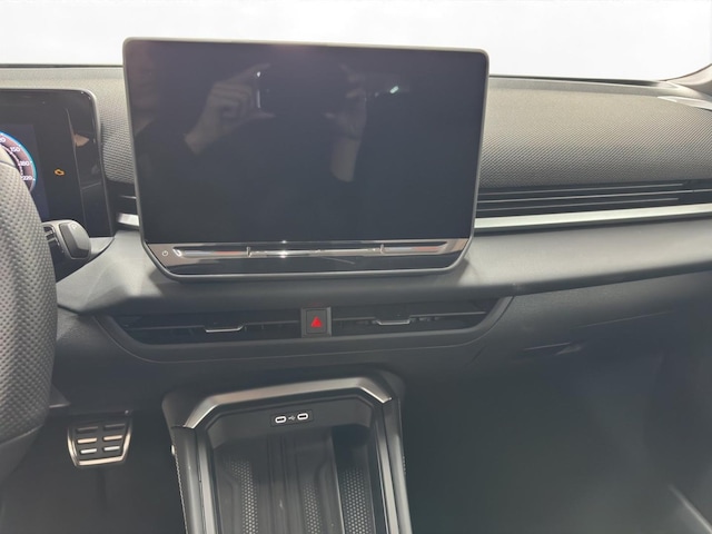 Volkswagen T-Roc 1.5 eTSI DSG R-Line