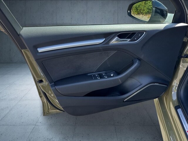 Audi RS3 Quattro S-Tronic Sedan