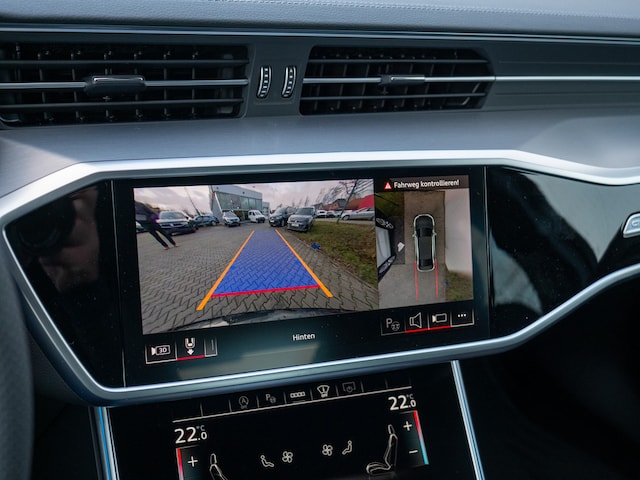 Audi A6 55 TFSI Quattro S-Line S-Tronic Sedan