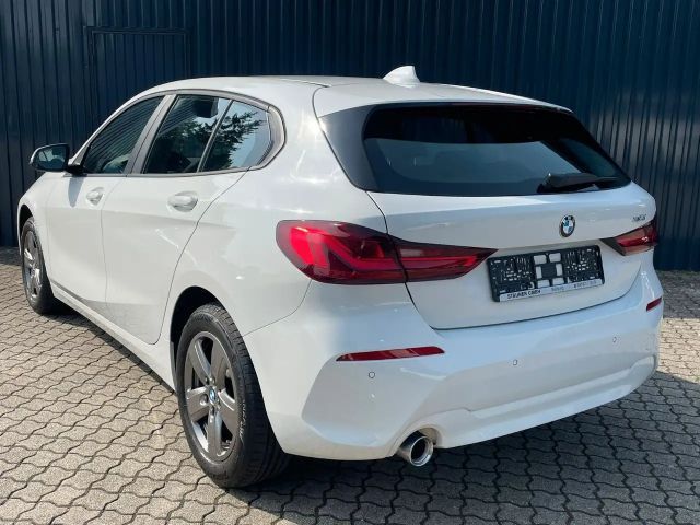 BMW 116 116i 5-deurs Sedan