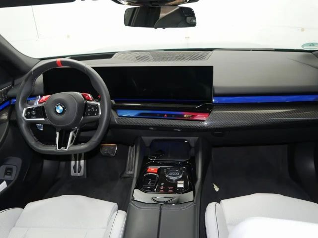 BMW M5 Sedan