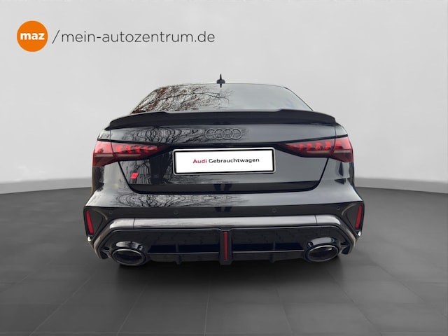 Audi RS3 Quattro S-Tronic Sedan