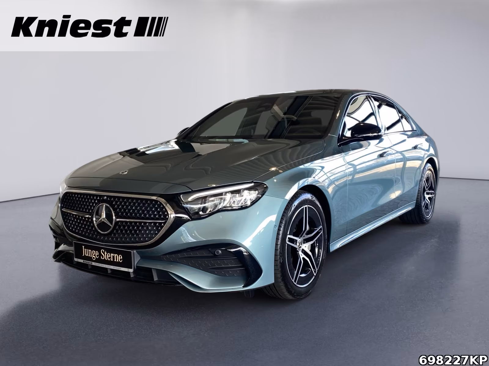 Mercedes-Benz E 220 AMG Line E 220 d Sedan