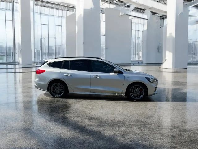 Ford Focus ST Line Wagon