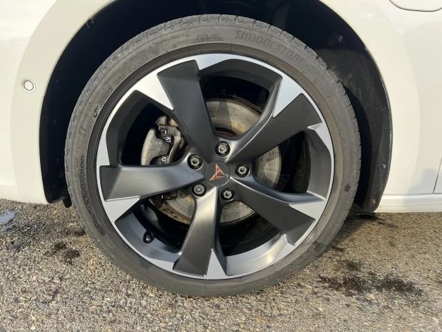 Cupra Leon 1.4 e-Hybrid Sportstourer