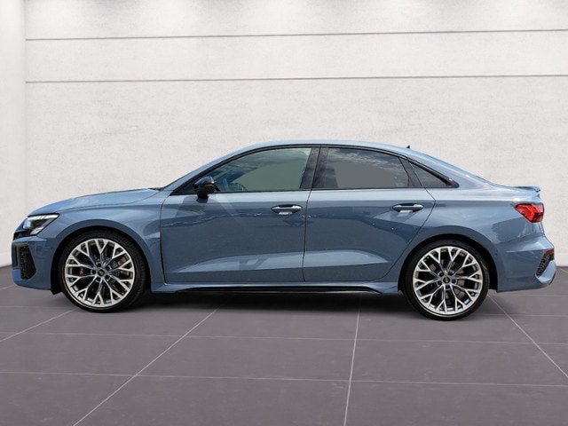 Audi RS3 Quattro S-Tronic Sedan