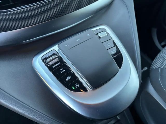 Mercedes-Benz V 300 AMG Line V 300 d