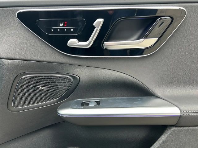 Mercedes-Benz C 220 AMG Line C 220 d Sedan