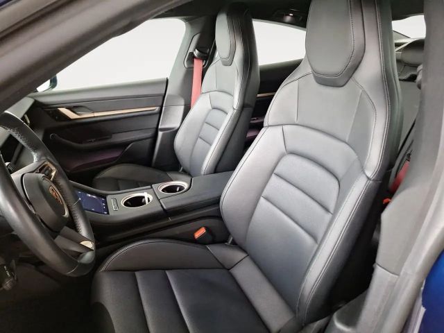 Porsche Taycan Plus