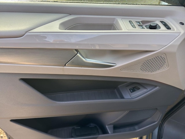 Volkswagen Multivan Lang Style T7