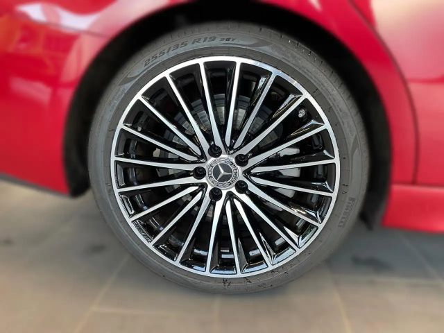 Mercedes-Benz C 200 AMG Line Sedan