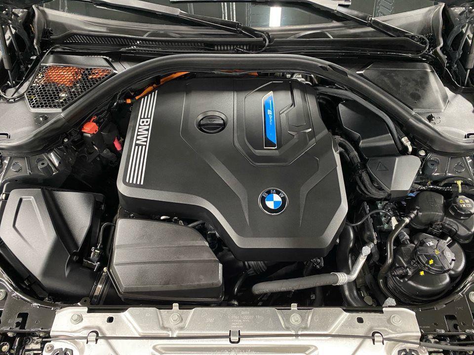 BMW 330 330e Touring xDrive