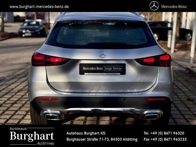 Mercedes-Benz GLA 200 Progressive