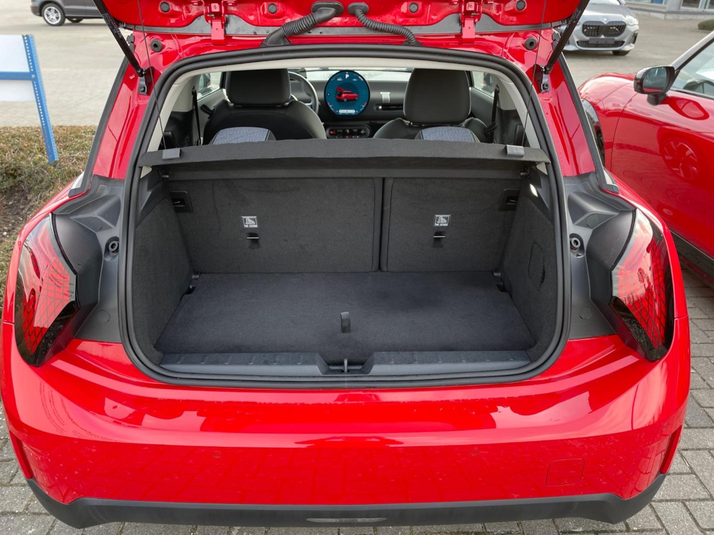 MINI Cooper E Classic