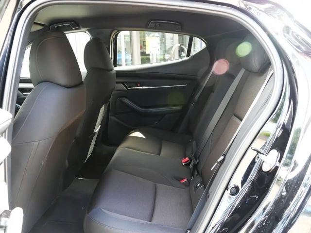 Mazda 3 2.5L SkyActiv e-Skyactiv